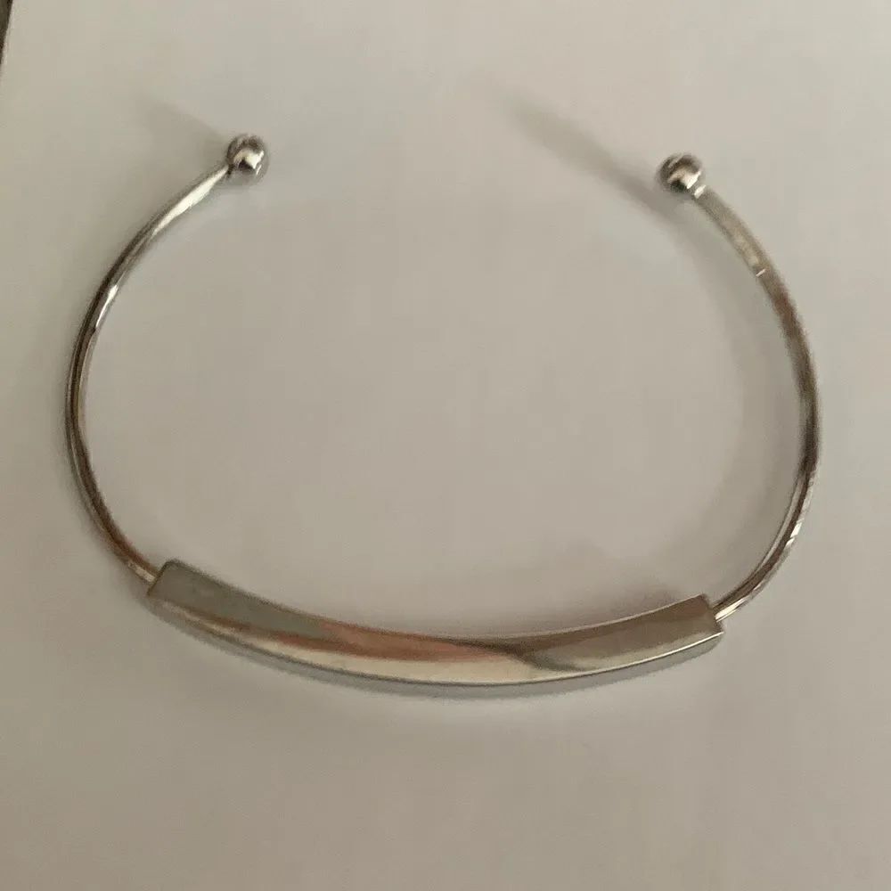 Sara Blaine/eSBe Silver Minimalist Cuff NWT